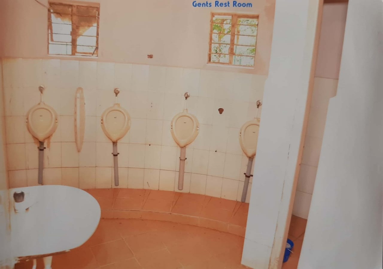 Gents Rest Room